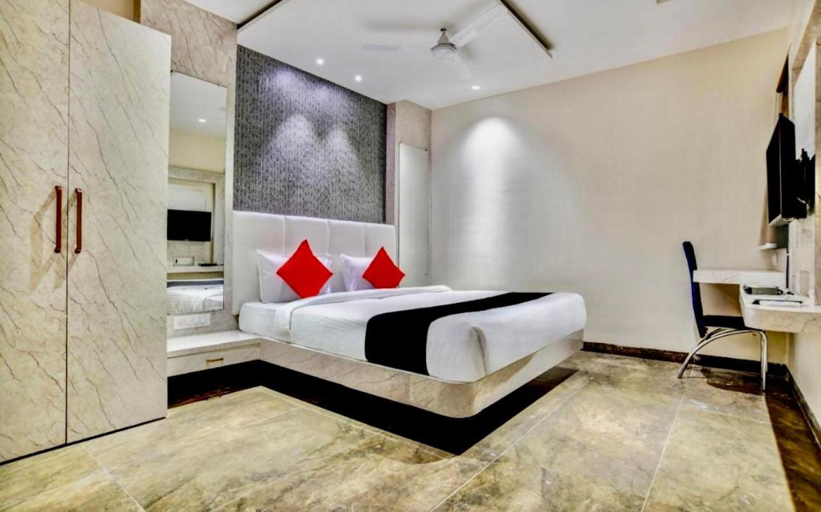 Hotel Vrindavan Prosperity Exterior photo