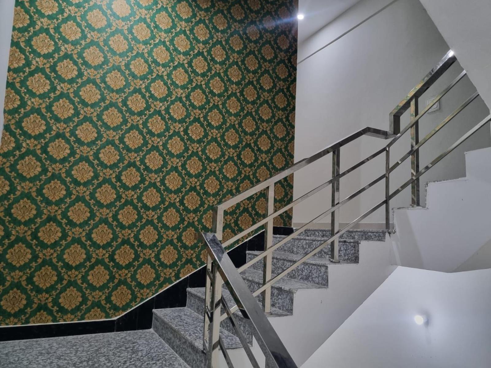 Hotel Vrindavan Prosperity Exterior photo